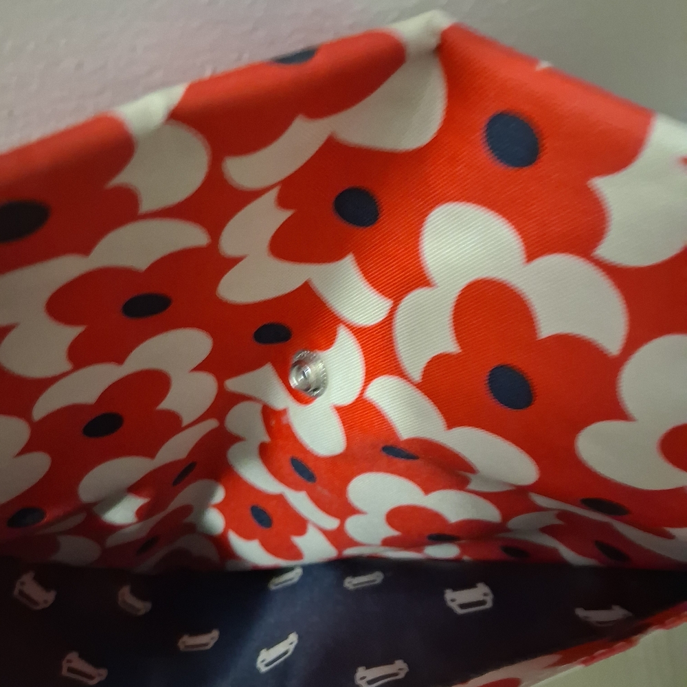 Orla Kiely Floral Red and White Crossbody Bag - Picture 6 of 16